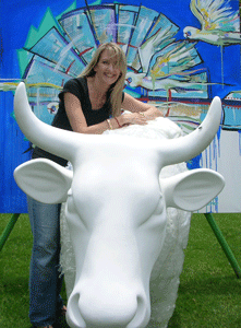 Kylie Porter and bubble wrap cow 